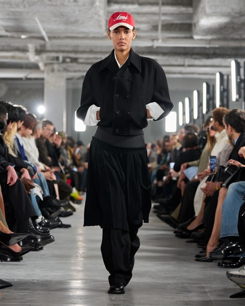 Look - 45 - Ami Paris