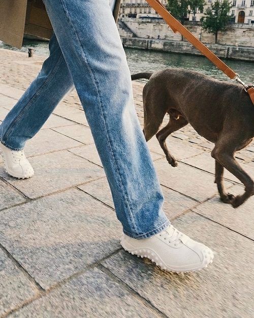 Women - 2 - Ami Paris