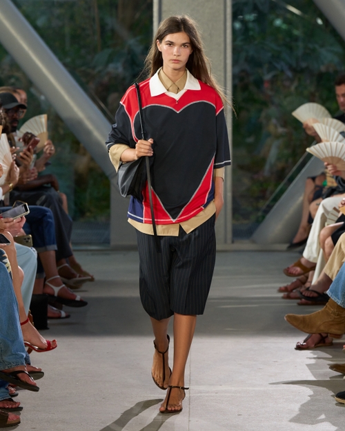 Look - 5 - Ami Paris
