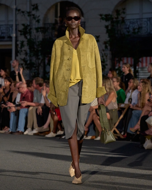 Look - 19 - Ami Paris
