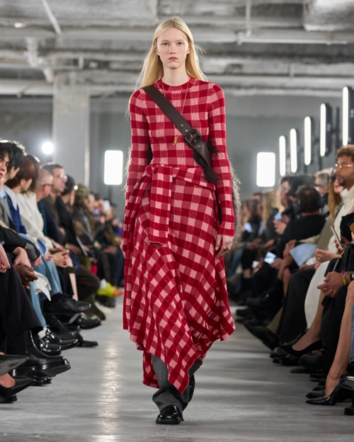 Look - 44 - Ami Paris