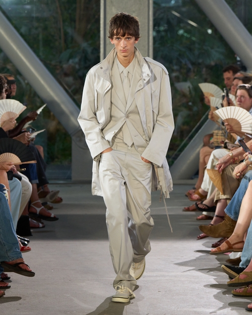 Look - 52 - Ami Paris