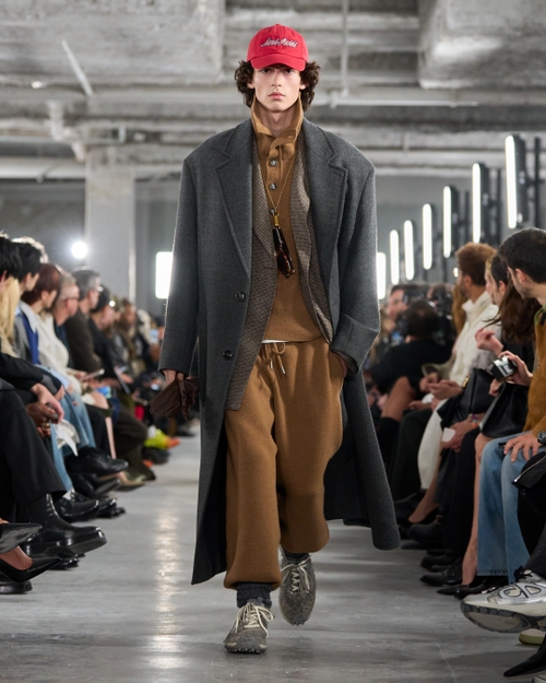 Look - 29 - Ami Paris