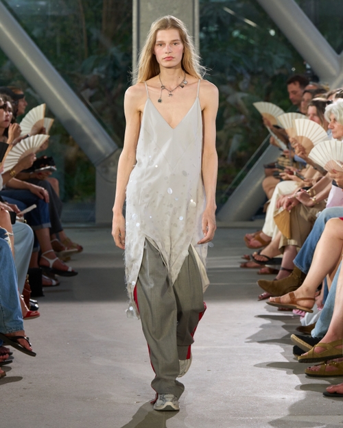 Look - 44 - Ami Paris