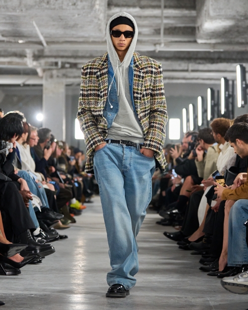 Look - 23 - Ami Paris