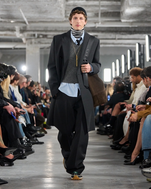 Look - 36 - Ami Paris