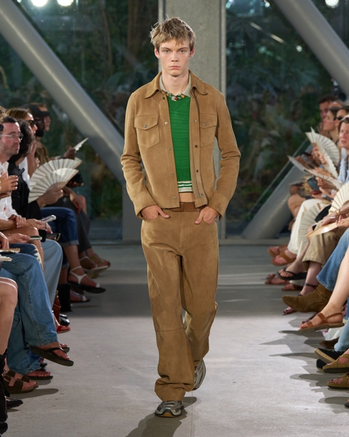 Look - 40 - Ami Paris