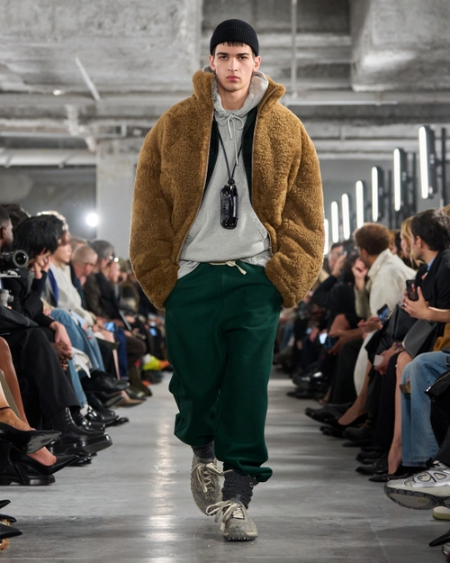 Look - 25 - Ami Paris