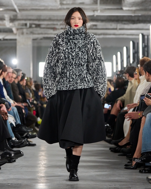 Look - 49 - Ami Paris