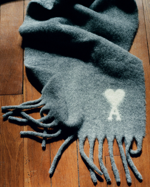 GIFT SELECTION - 2 - Ami Paris