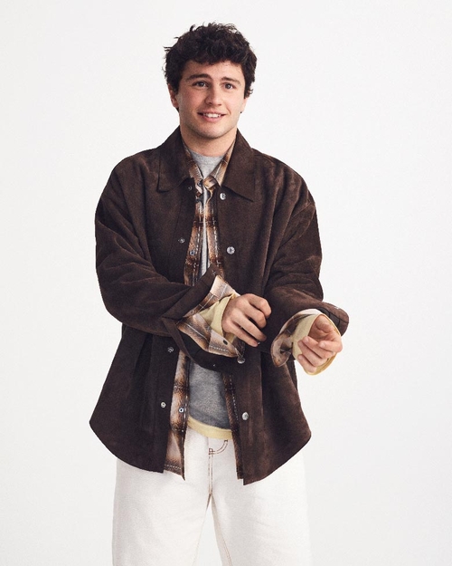 João Neves - 1 - Ami Paris