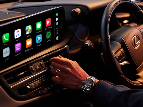 Lexus ES 300h Luxury