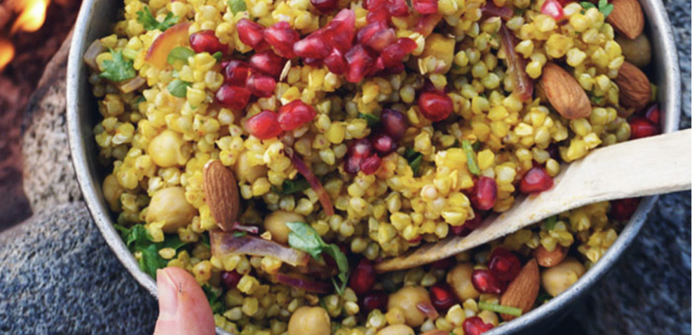 Bloggbild för: Recept: Saffransbovete med clementin, mandlar och granatäpple