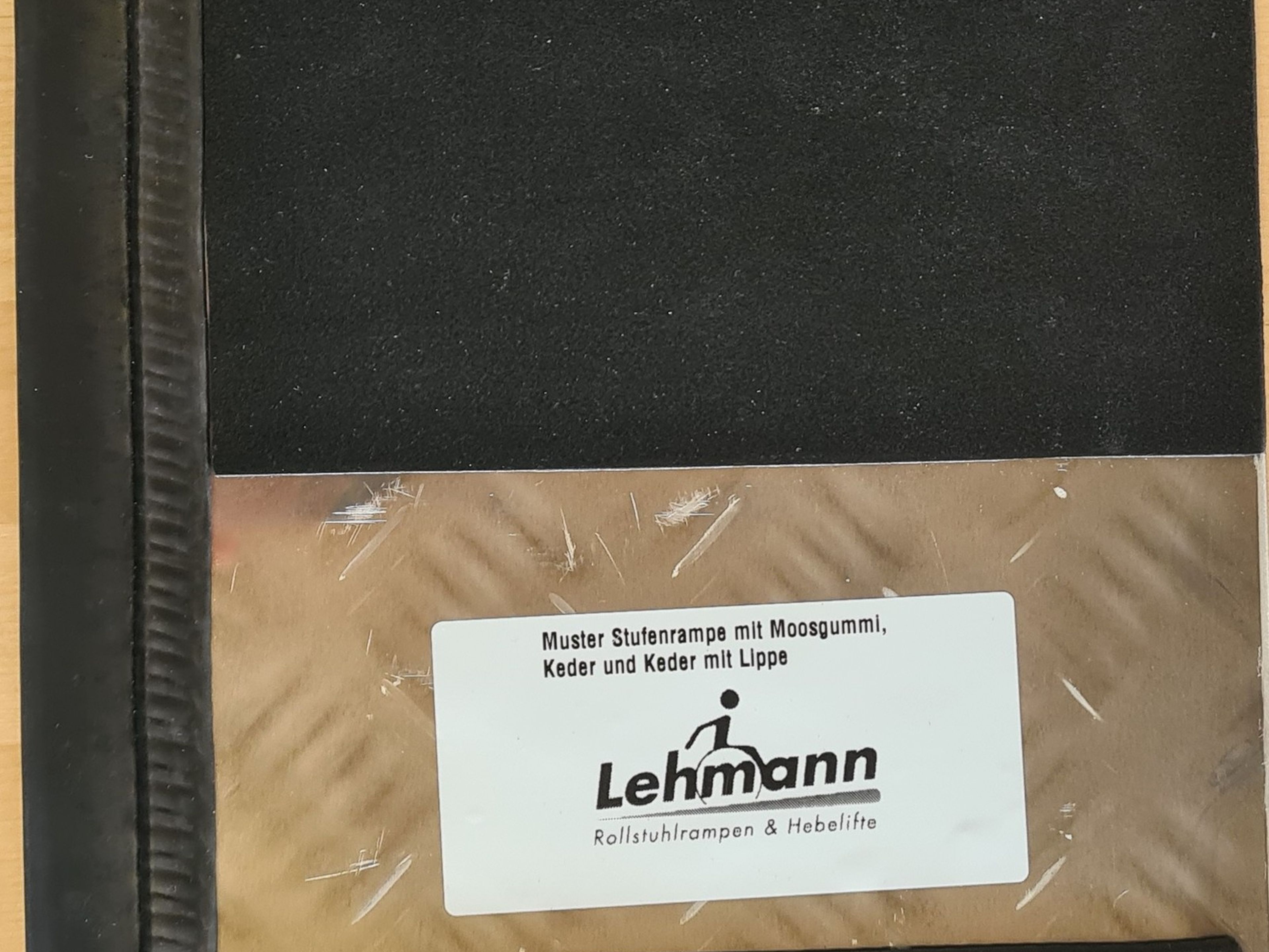 Muster Stufenrampe mit Moosgummi, Keder und Keder mit Lippe