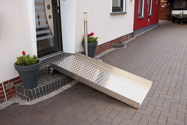 Lehmann Hebelifte: Stufenrampe