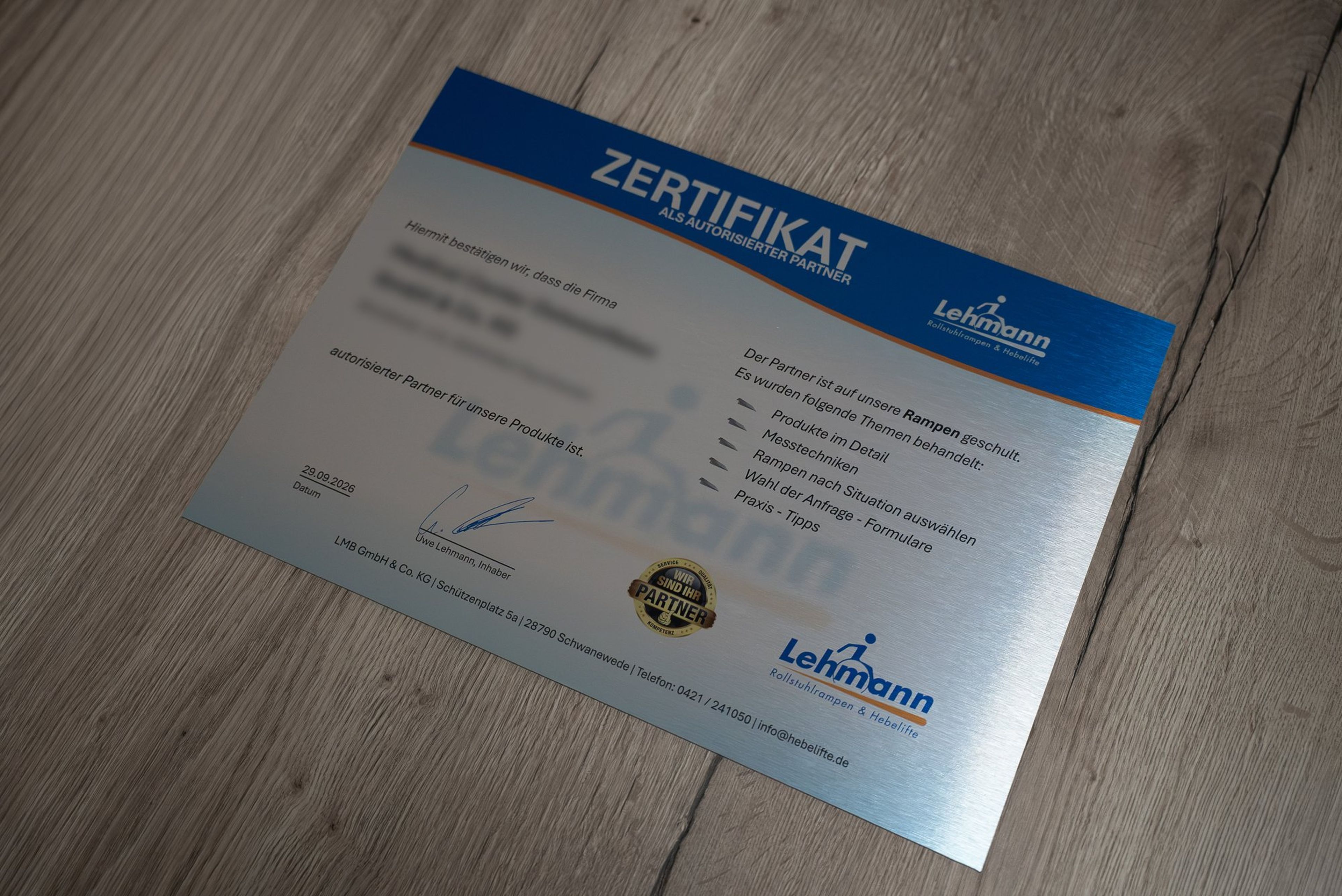 Zertifikat als autorisierter Partner, gedruckt auf Aluminium – Lehmann Rampenschulung