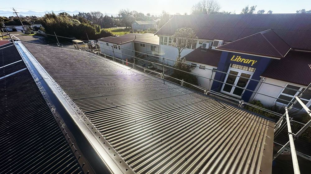 Tāhunanui school roofing and building works