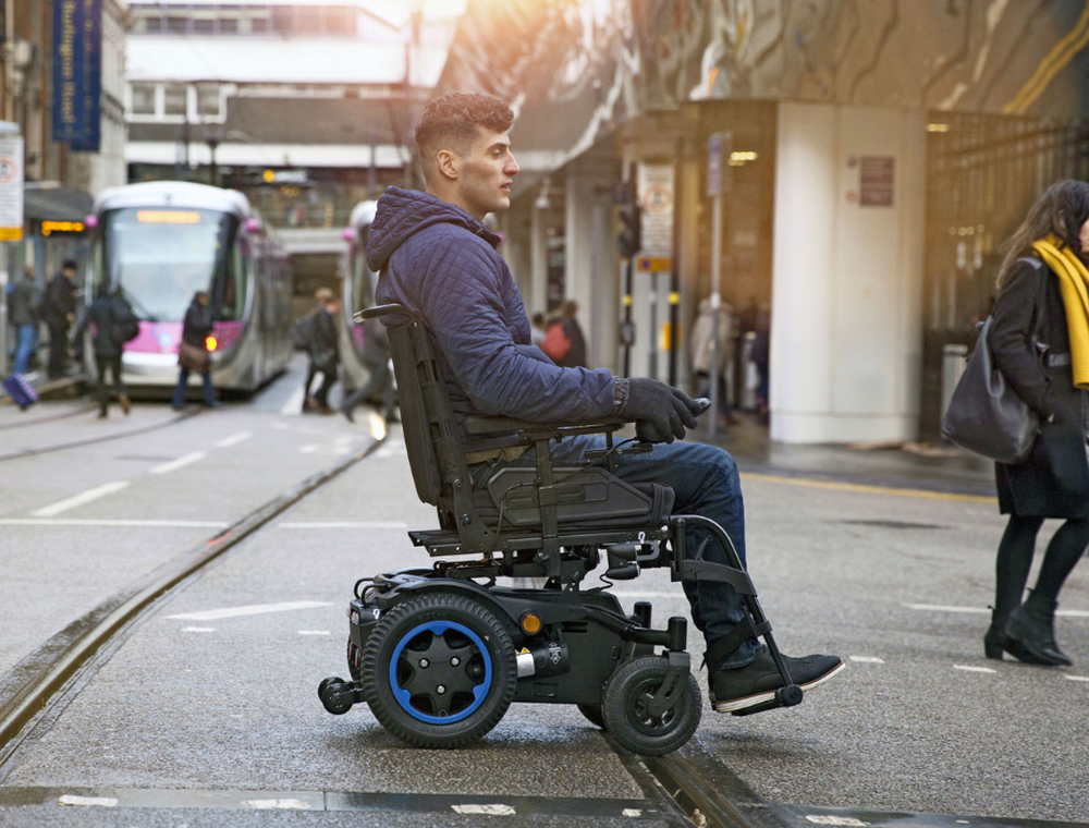 Sunrise Q200 R Powerchair Lifestyle in Hampshire