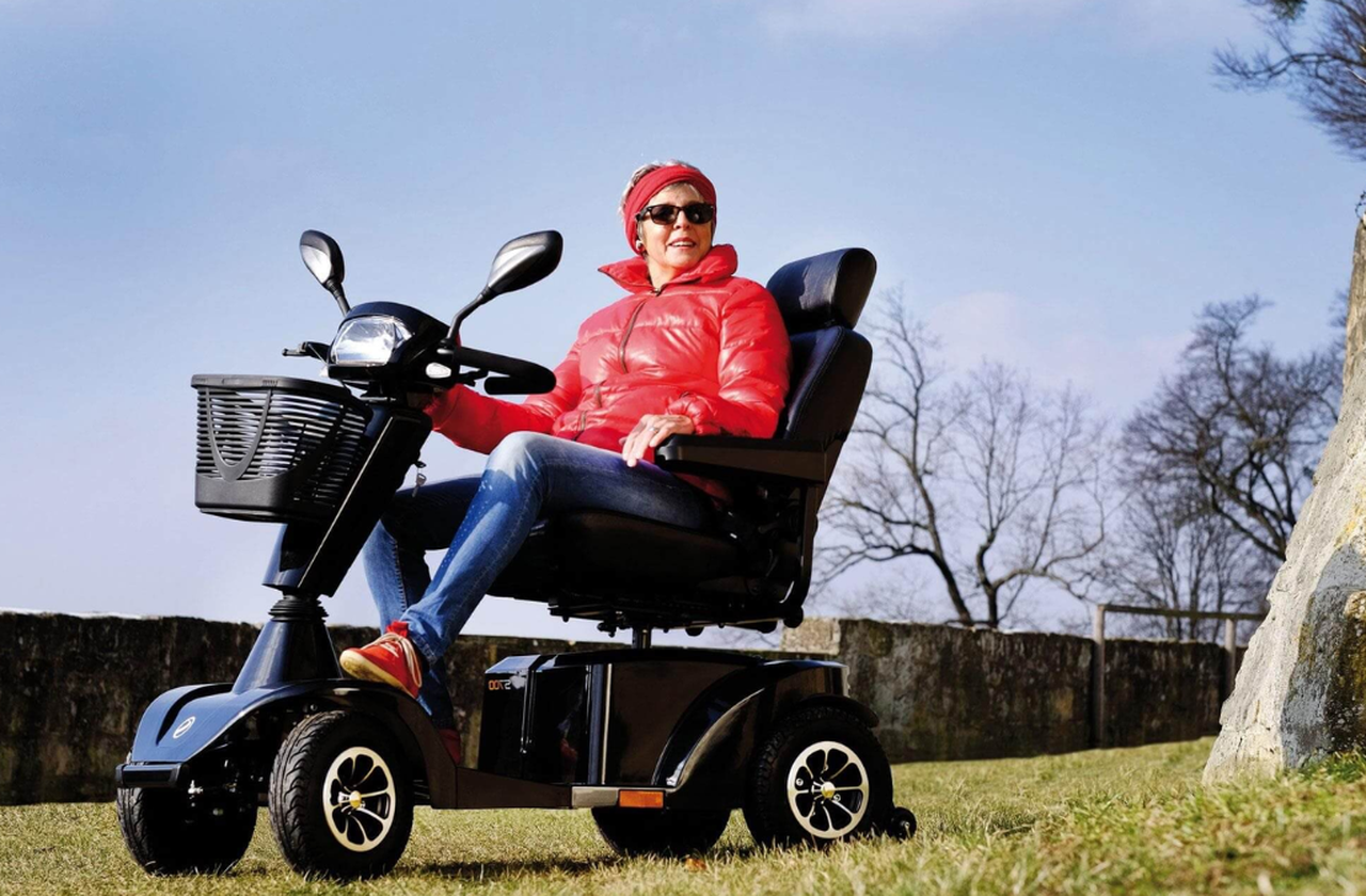 Ergonomic Delta Tiller