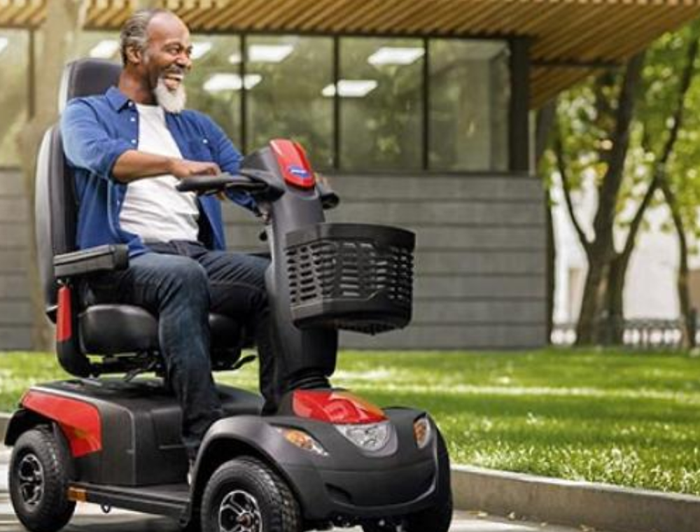 Invacare Comet Pro Mobility Scooter in Hampshire