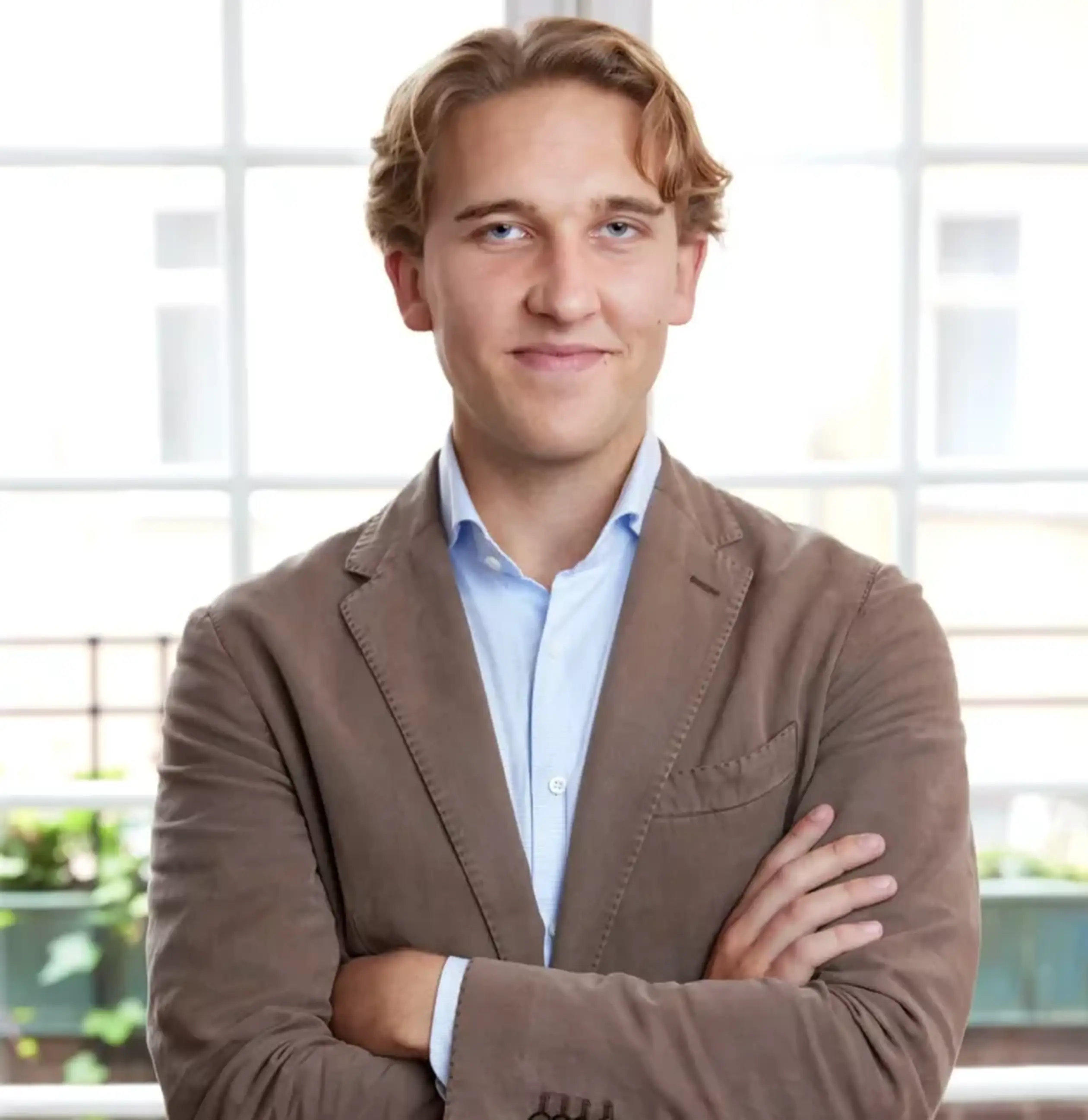 Formue-portratt-Adam Holgen, Team Sales Manager