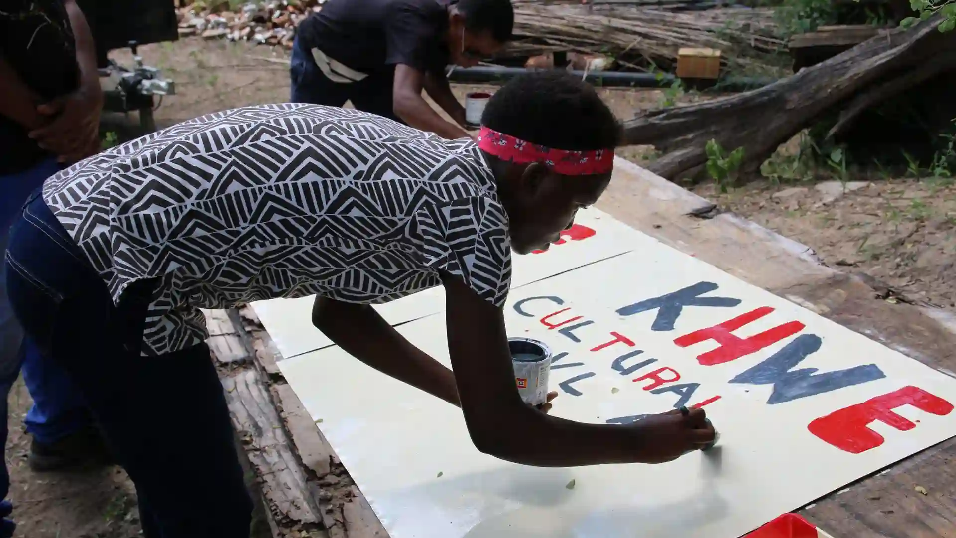 Khwe Cultural Village - Auf eigenen Füßen