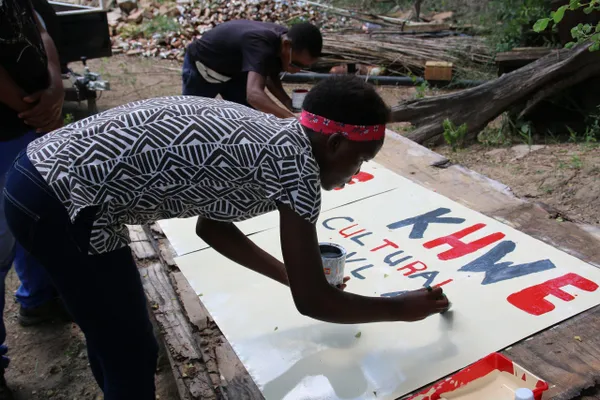 Khwe Cultural Village - Auf eigenen Füßen