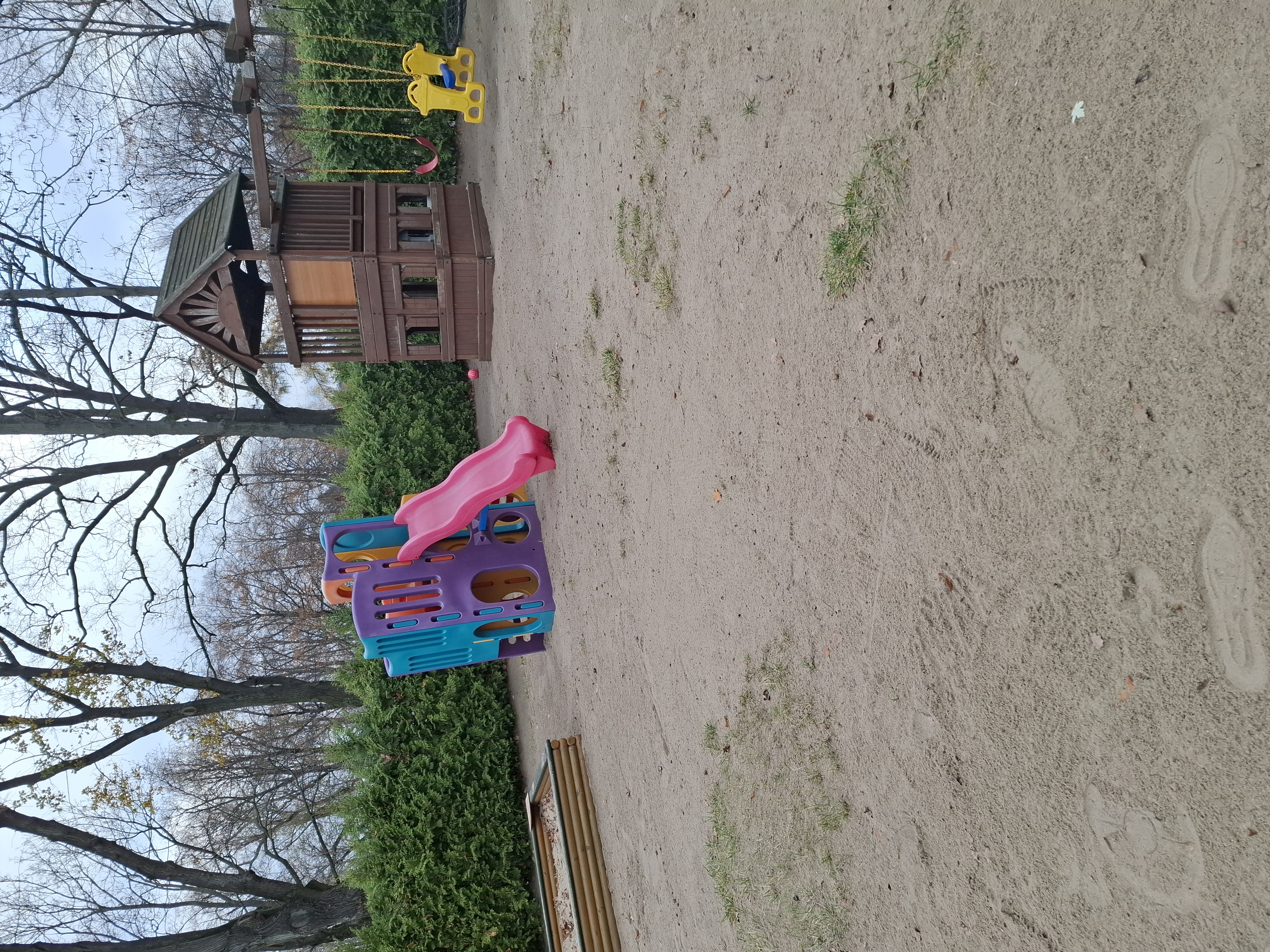 Obecny stan placu zabaw