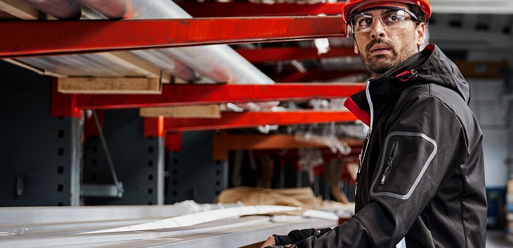 scegliere l'abbigliamento da lavoro adatto