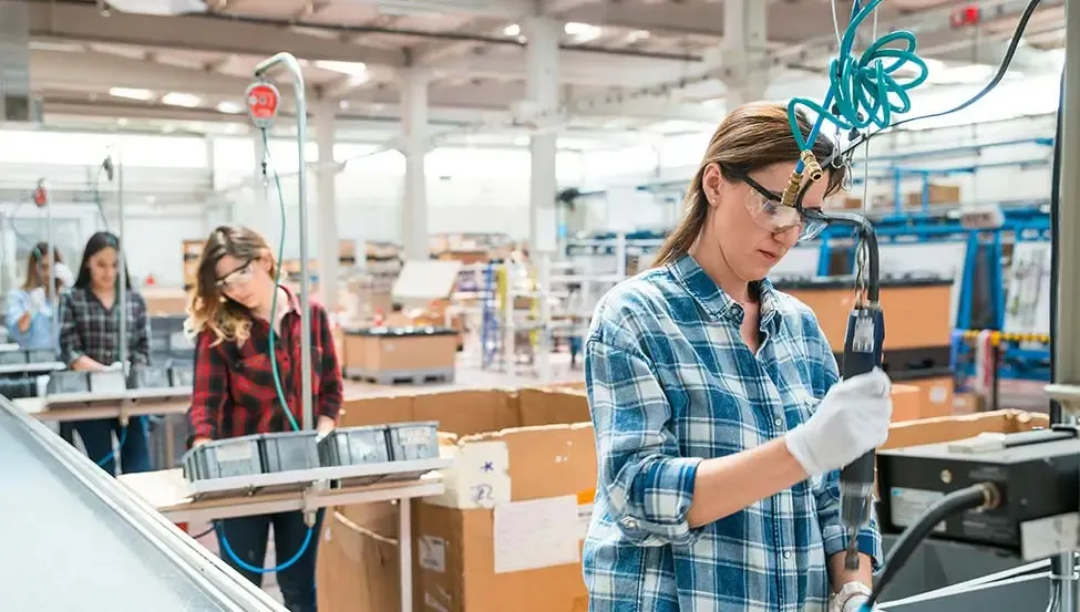 DELLA TECNOLOGIA RED-CARPET