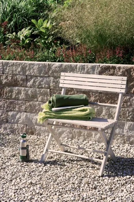 Split en grind in de tuin als sfeer