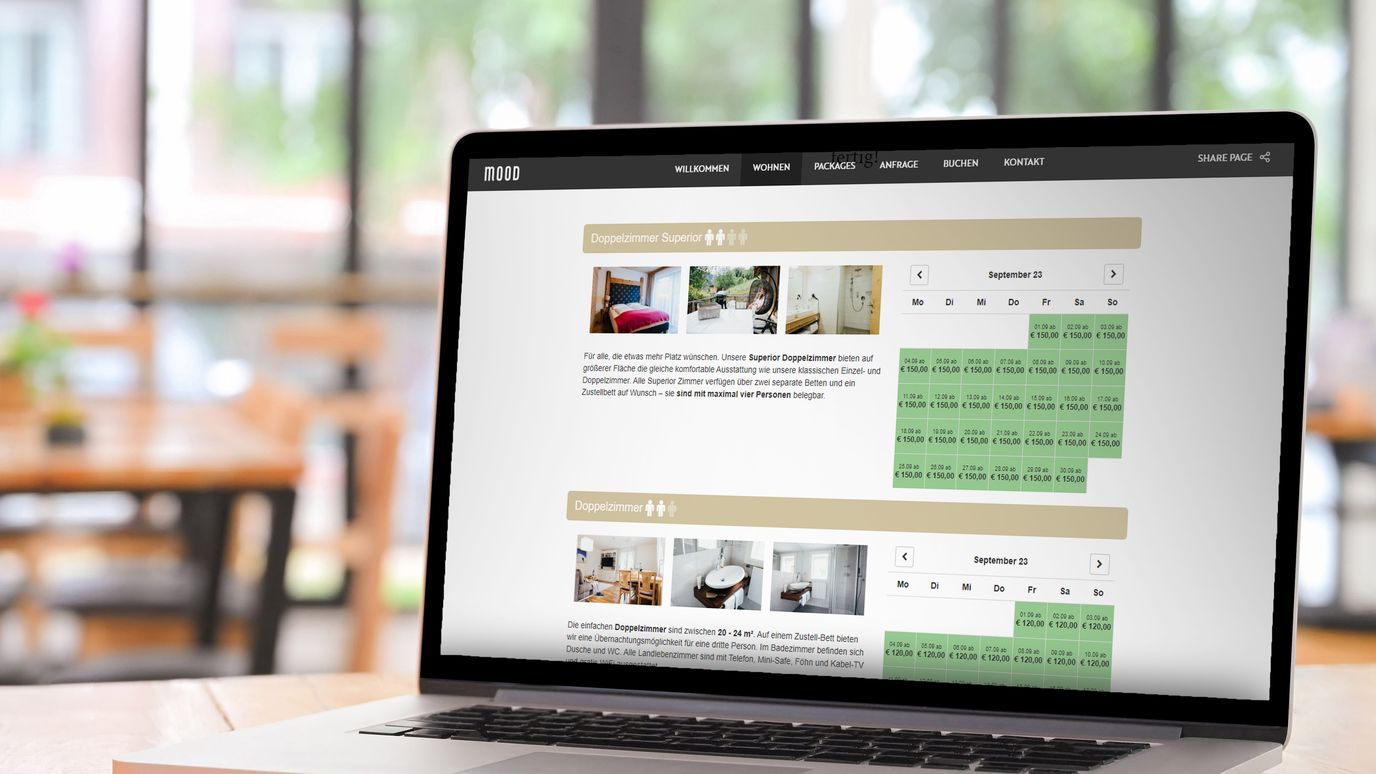 Laptop auf Hotelwebsite mit CASABLANCA Web Widgets