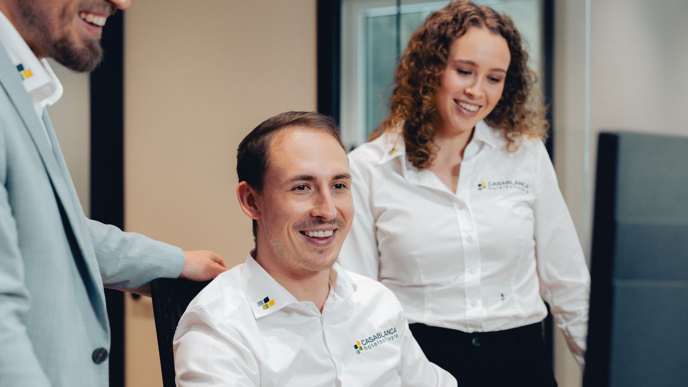 CASABLANCA Mitarbeiter unterstützen Kunden