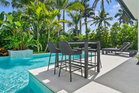 Cali bar table lava aluminium Belamo patio furniture