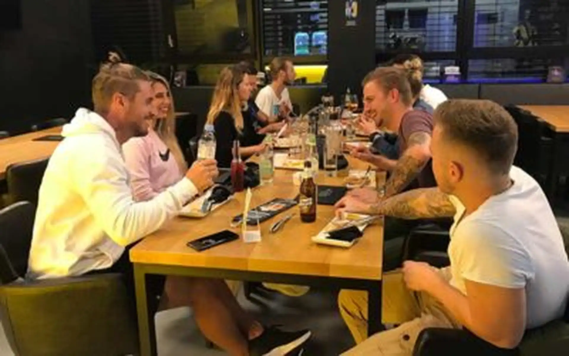 EVENTS FÜR FREUNDE, FAMILIEN & FIRMEN