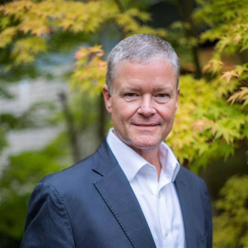 Headshot of Dr Chris McCormick