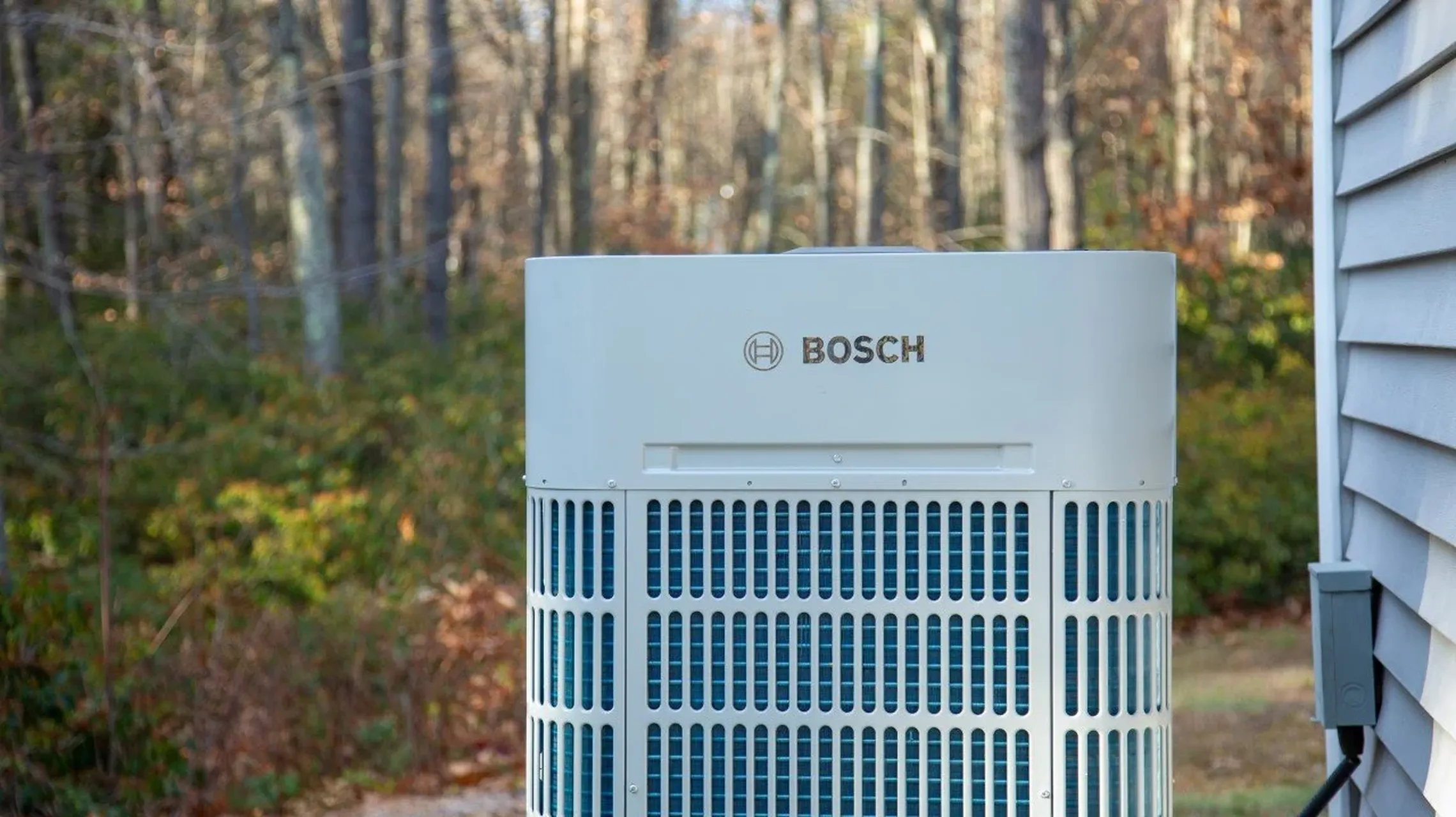 Bosch dual fuel heat pump outdoor unit