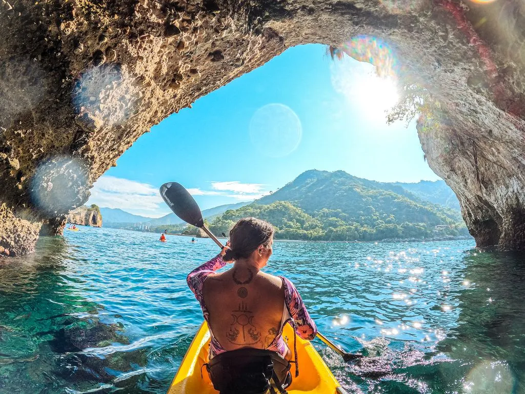 kayaking tour to los arcos puerto vallarta