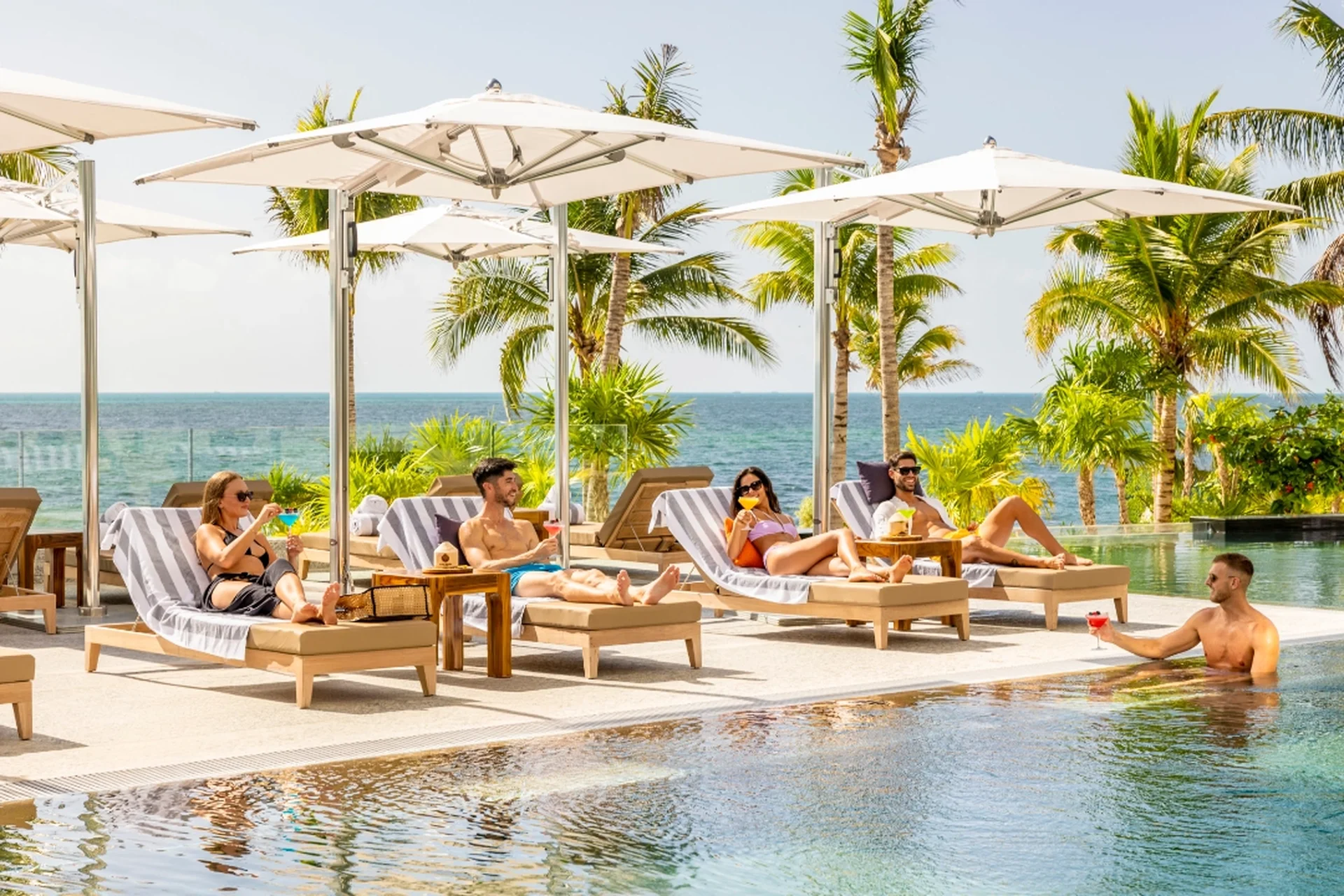 mousai-cancun-contact