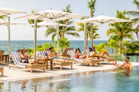 mousai-cancun-contact