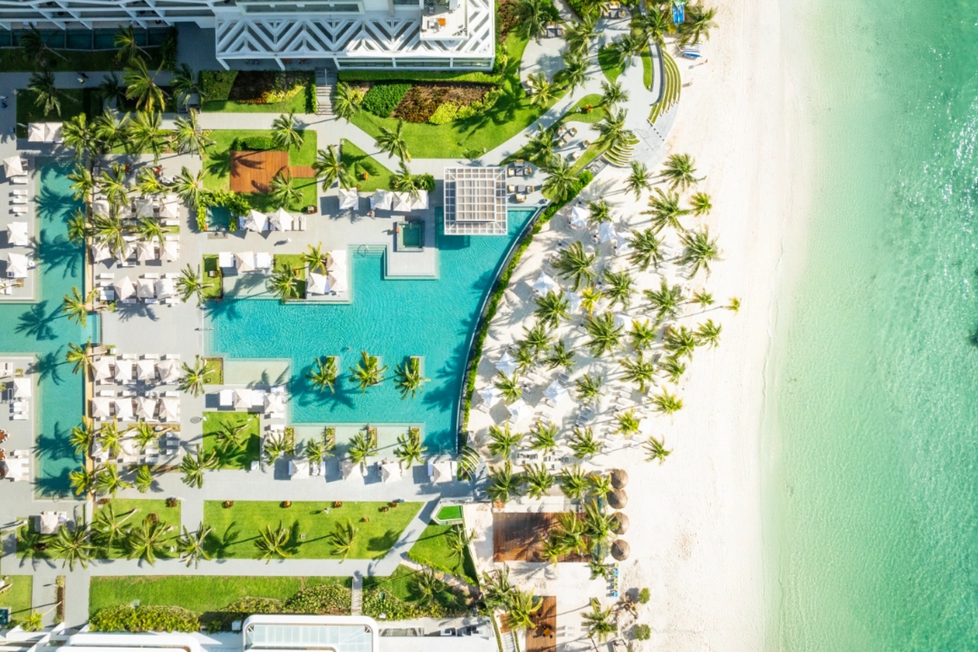 social groups hotel aerial view