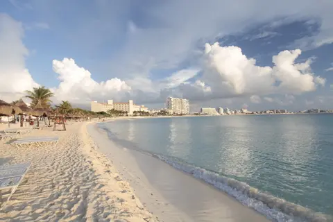cancun beach in march