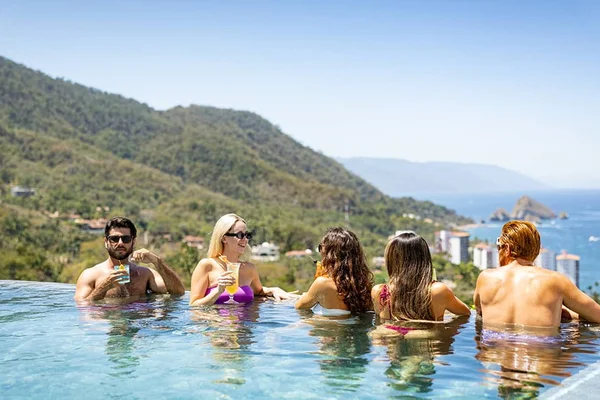 MSPV Dining Rooftop North 9