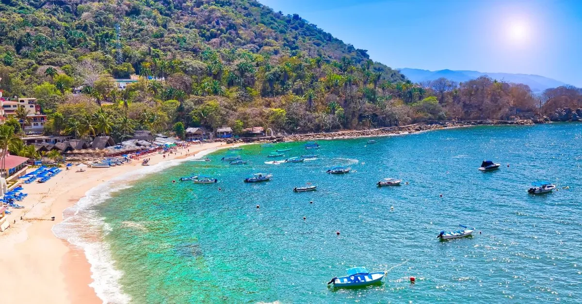 panoramic view of the coast of puerto vallarta