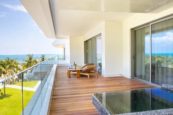 MSCN Suites Ultra Corner Suite 11