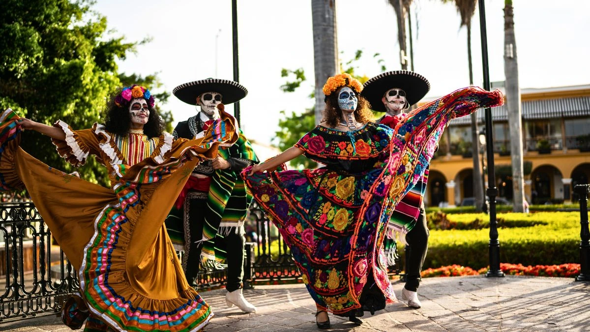 traditional mexican dance by day of the dead