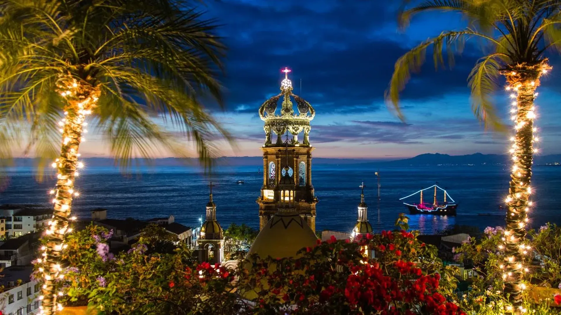 puerto vallarta curch night view