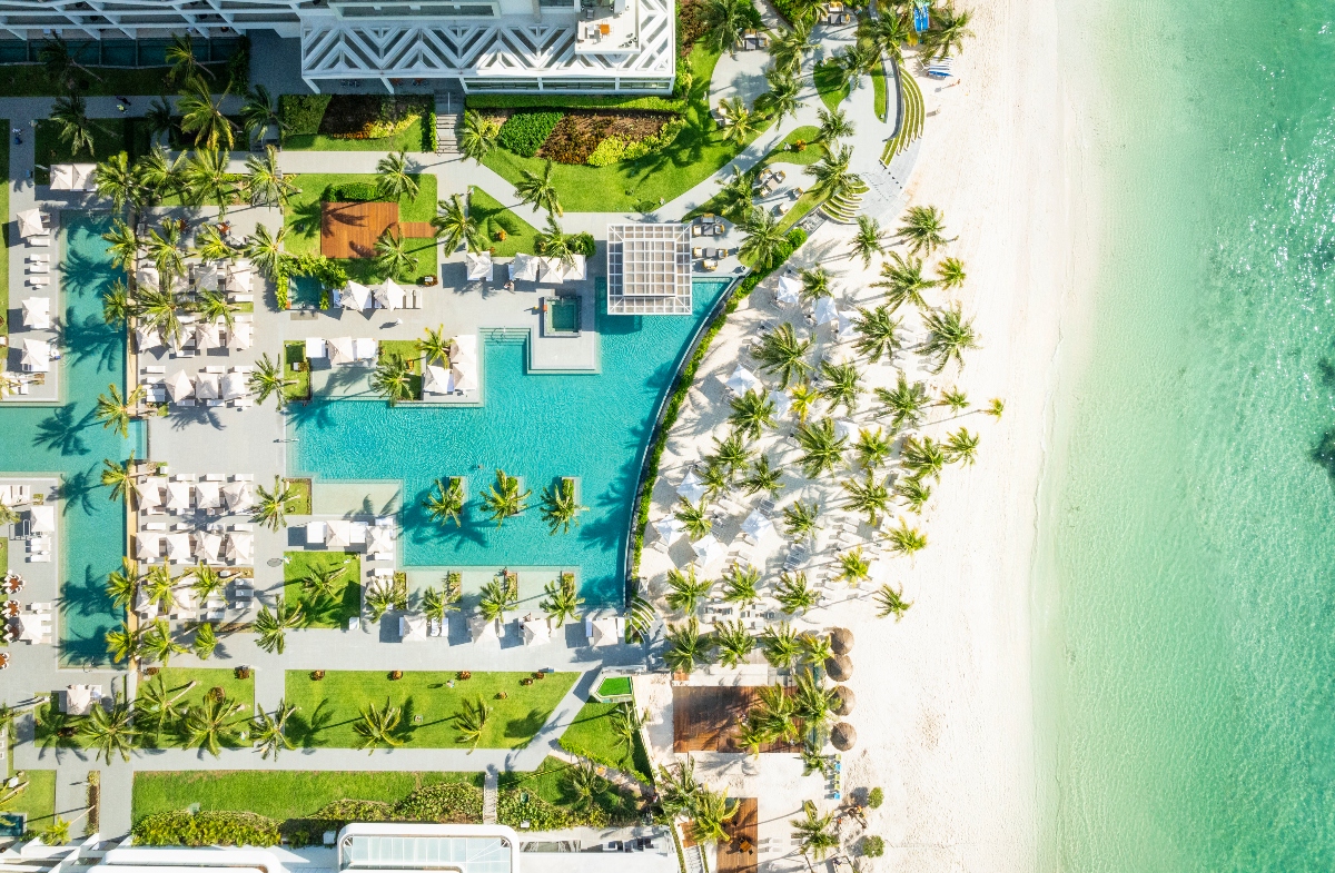 aerial-view-of-the-garza-blanca-cancun-pools-and-beach