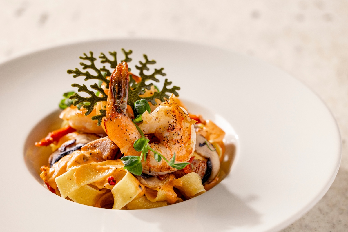 hotel-mousai-cancun-noi-pasta-and-shrimps