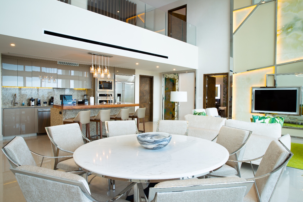 garza-blanca-cancun-four-bedroom-penthouse-loft-kithchen-and-dining-room